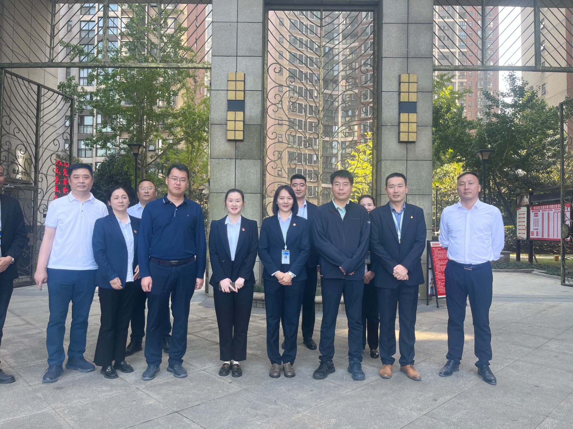 監(jiān)利市領(lǐng)導(dǎo)蒞臨百晟首府調(diào)研指導(dǎo)工作